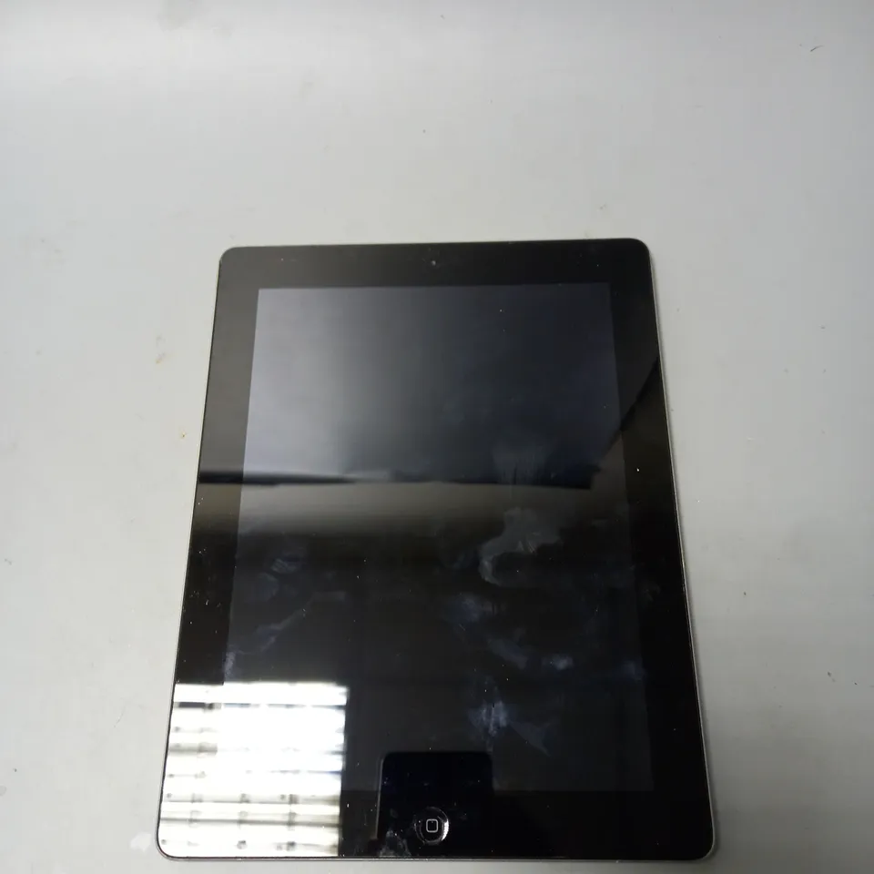 APPLE IPAD A1458 (4TH GEN) TABLET 