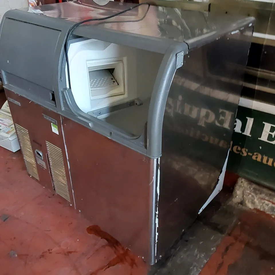 SCOTSMAN FRIMONT EC 226 EASY FIT-A ICE MACHINE