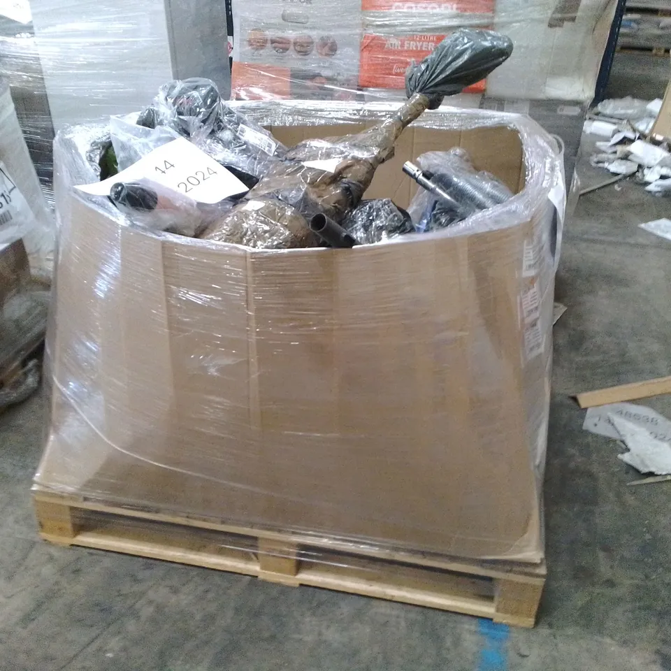 PALLET OF APPROXIMATELY 25 UNPROCESSED RAW RETURN HOUSEHOLD AND ELECTRICAL GOODS TO INCLUDE;