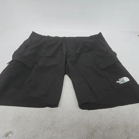 THE NORTH FACE CARGO SHORTS – BLACK - SIZE 2XL
