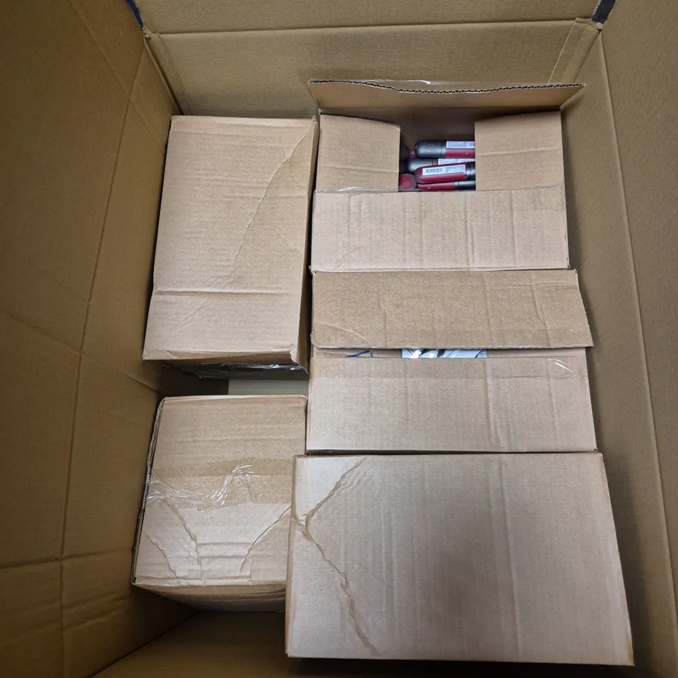 BOX OF APPROXIMATELY 80 ASSORTED HEALTH & BEAUTY ITEMS TO INCLUDE - ALMAY velvet foil cream shadow, ALMAY smart shade concealer, REVLON LIPSTICK ETC