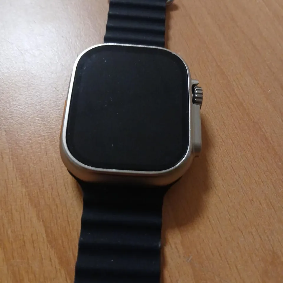 WATCH ULTRA 49MM TITANIUM & CERAMIC CASE – BLACK STRAP