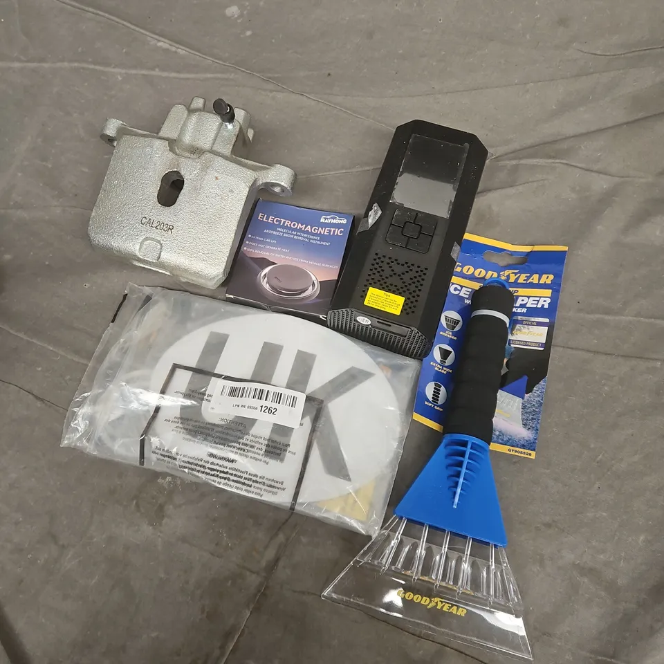 APPROXIMATELY 8 ASSORTED VEHICLE PARTS & ACCESSORIES TO INCLUDE GOODYEAR ICE SCRAPER, AIR COMPRESSOR, COMPACT CABLE PADLOCK, ETC