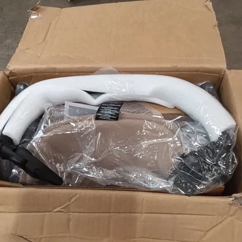 BOXED SILVER CROSS NIA STROLLER
