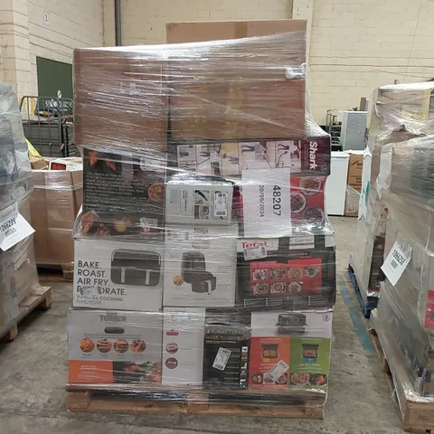 PALLET OF APPROXIMATELY 25 ASSORTED ITEMS INCLUDING: