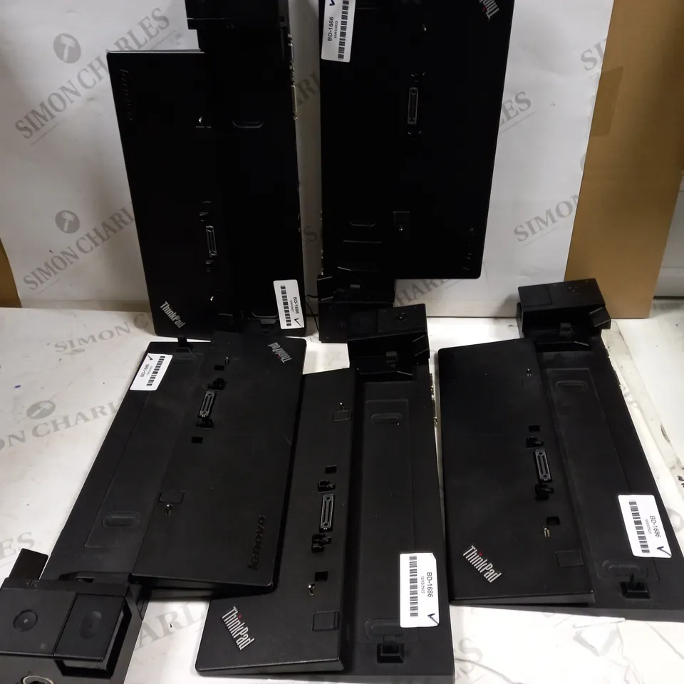 LOT OF 5 LENOVO THINKPAD ULTRA DOCK - 40A2