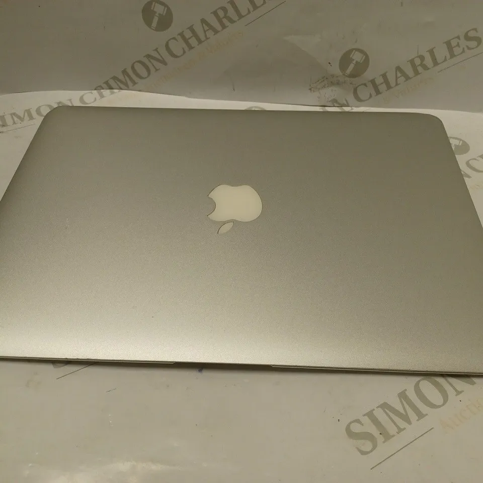APPLE MACBOOK AIR "CORE I5" 1.7 13" 