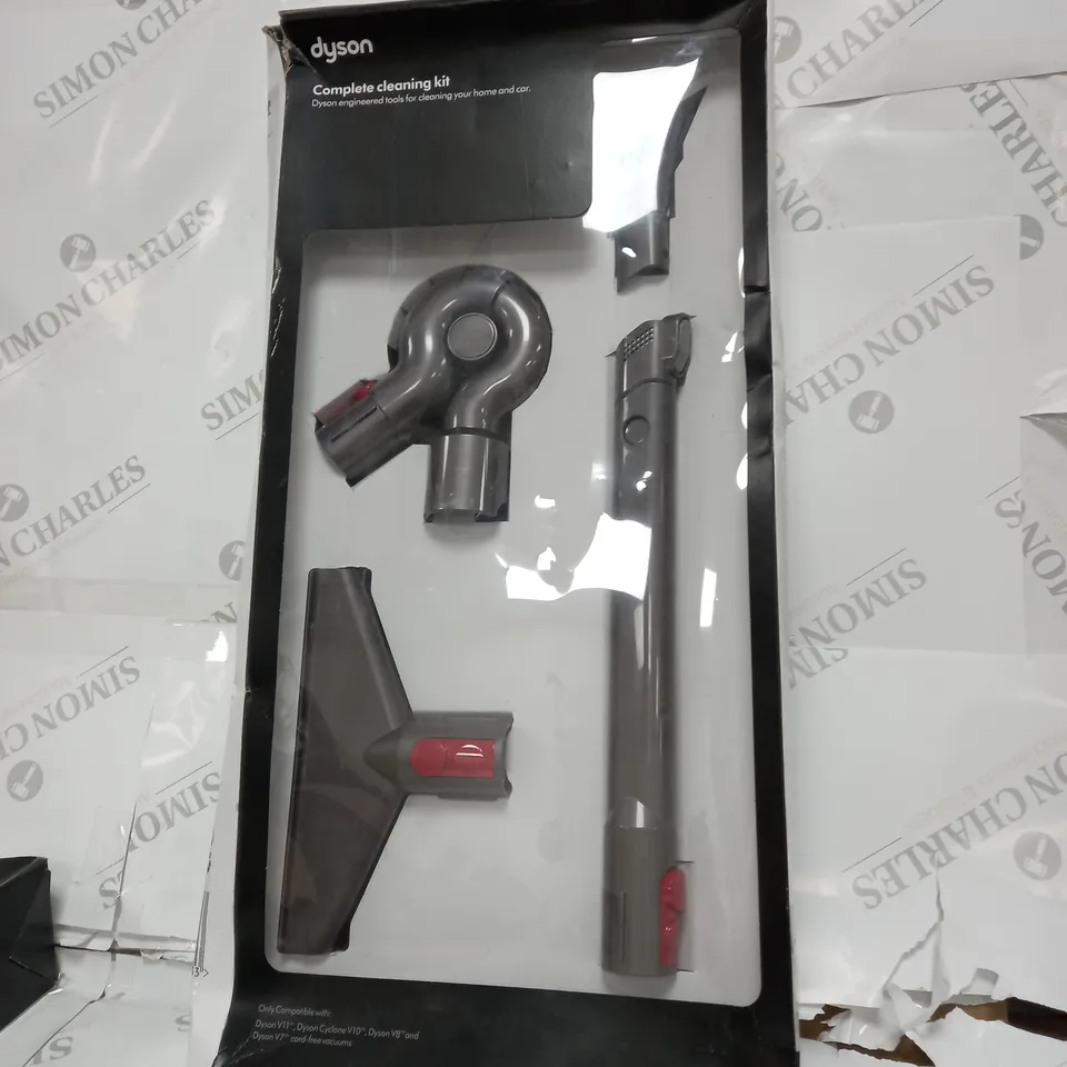 DYSON COMPLETE CLEANING KIT