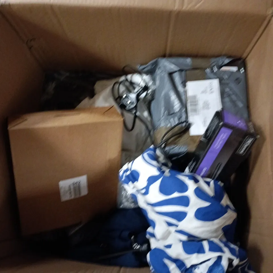 LARGE QUANTITY OF ASSORTED ITEMS TO INCLUDE ASSORTMENT OF CLOTHES IN VARIOUS STYLES & SIZES, GARDEN ORNAMENTS, ETC - COLLECTION ONLY