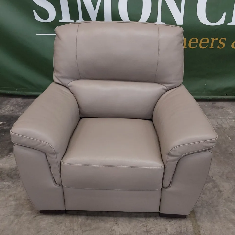 QUALITY ITALIAN DESIGNER VIRGILIO EASY CHAIR LIGHT GREY LEATHER 