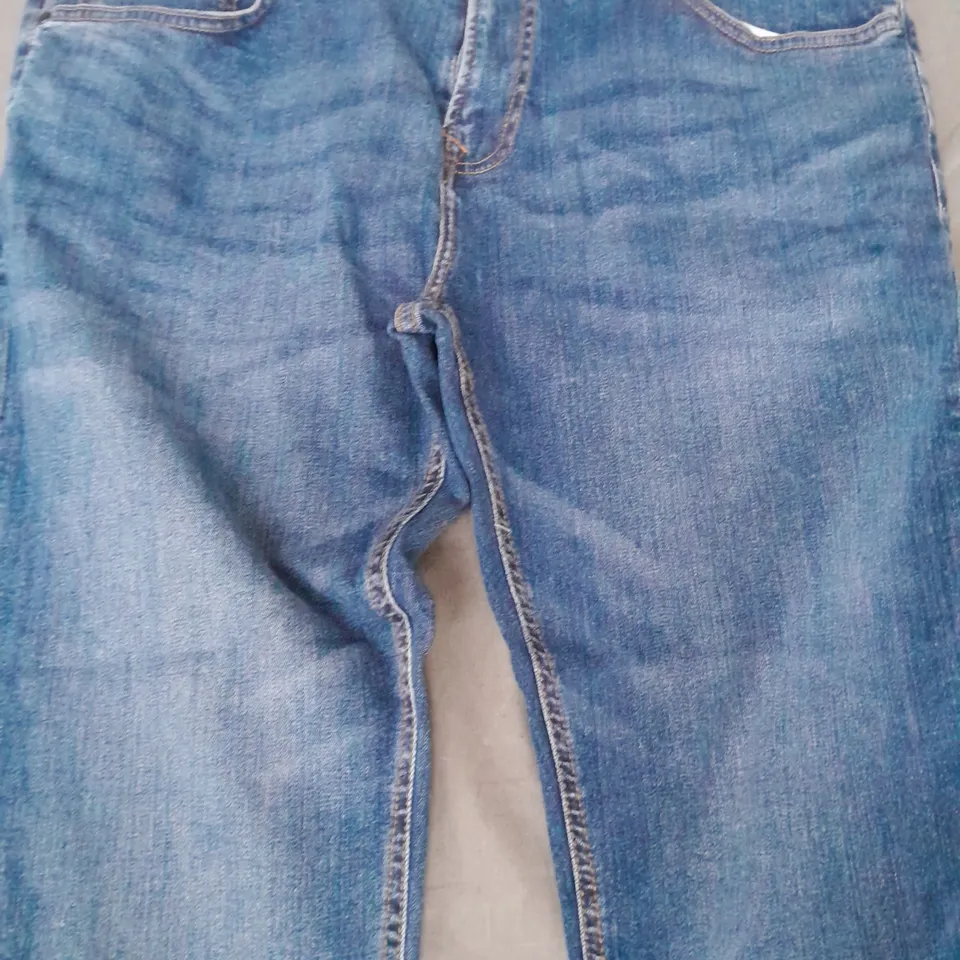 EVERYDAY SKINNY JEANS IN BLUE SIZE 38 SHORT