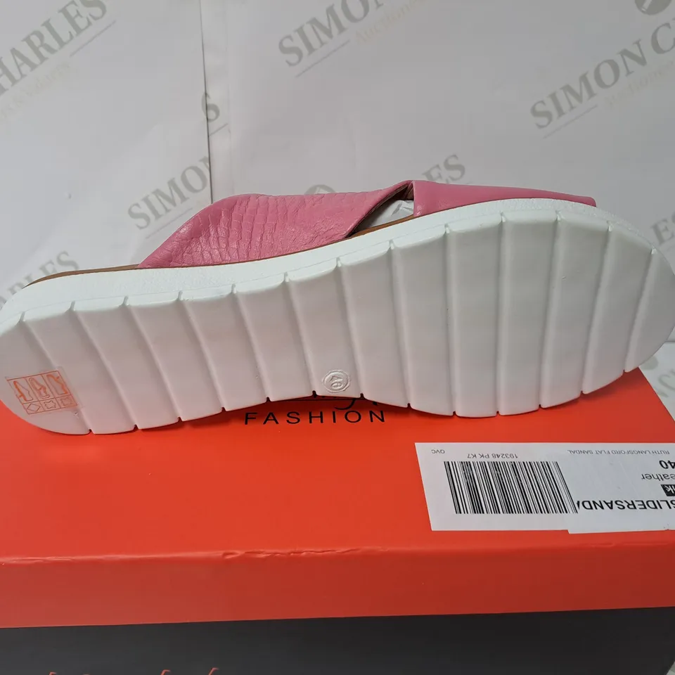 RUTH LANGSFORD BOXED PINK LEATHER SANDLES SIZE 7