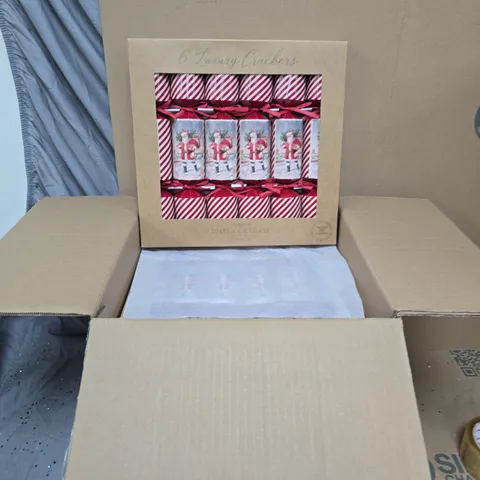 BOX OF 6 PACKS OF GISELA GRAHAM LUXURY CHRISTMAS CRACKERS 6 CRACKERS PER PACK
