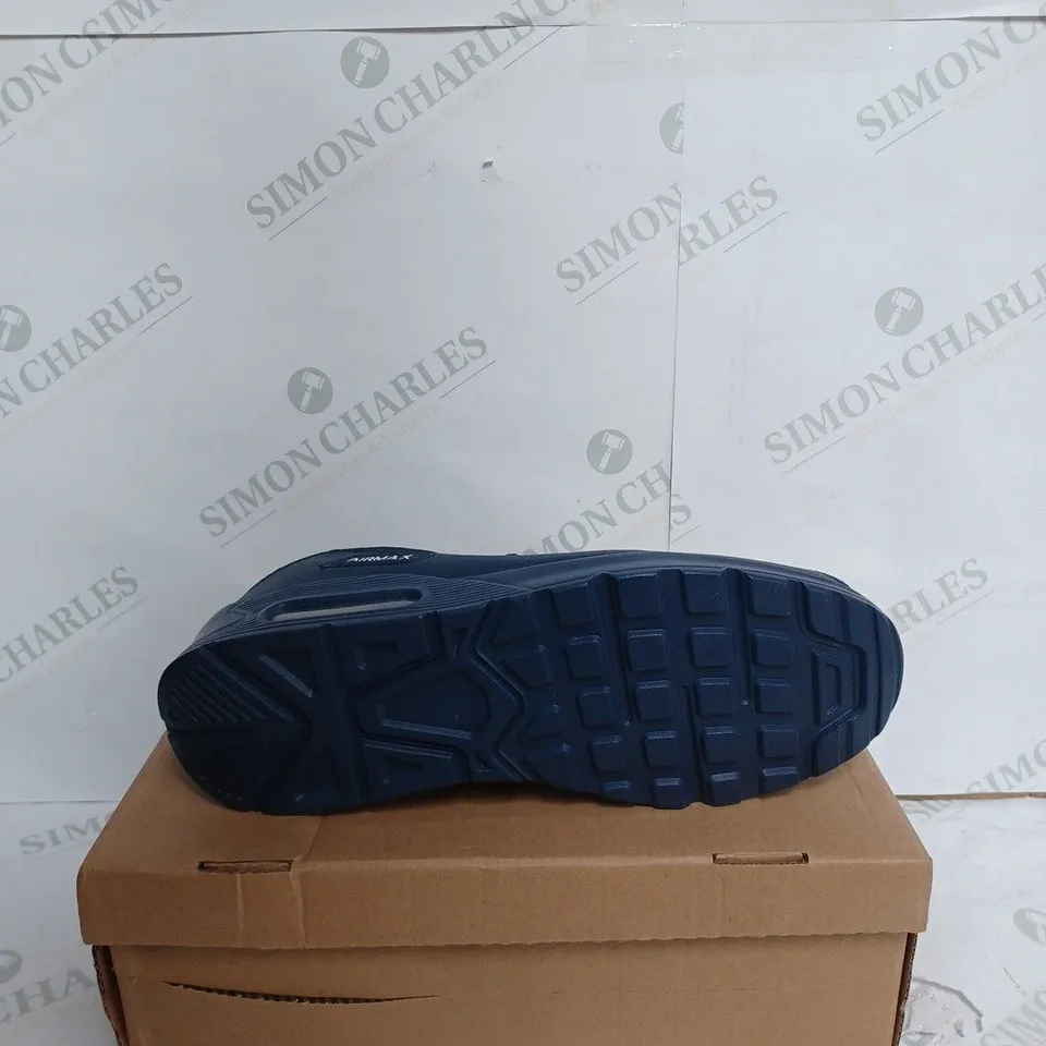 NIKE AIRMAX IN NAVY BLUE - EUR 43
