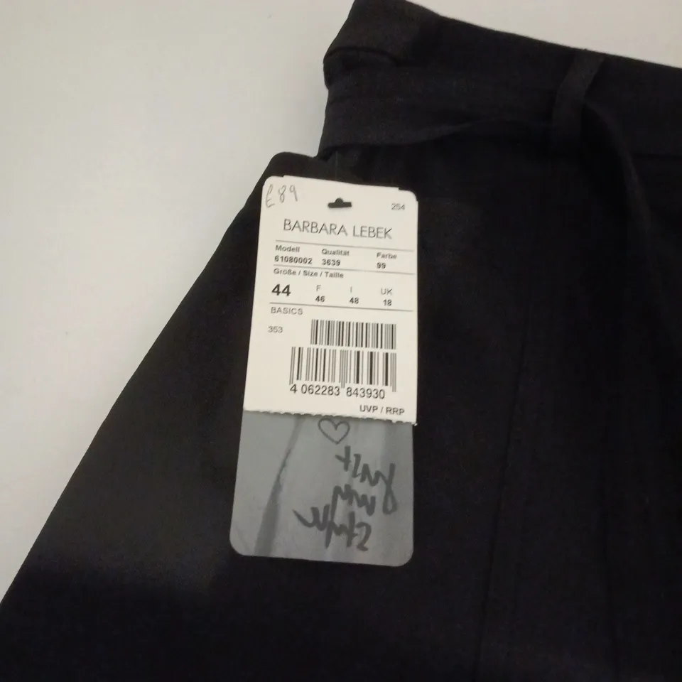 BARBARA LEBEK WOMEN'S BLACK BUTTON-FRONT BELTED SKIRT, UK 18 (EU 44)