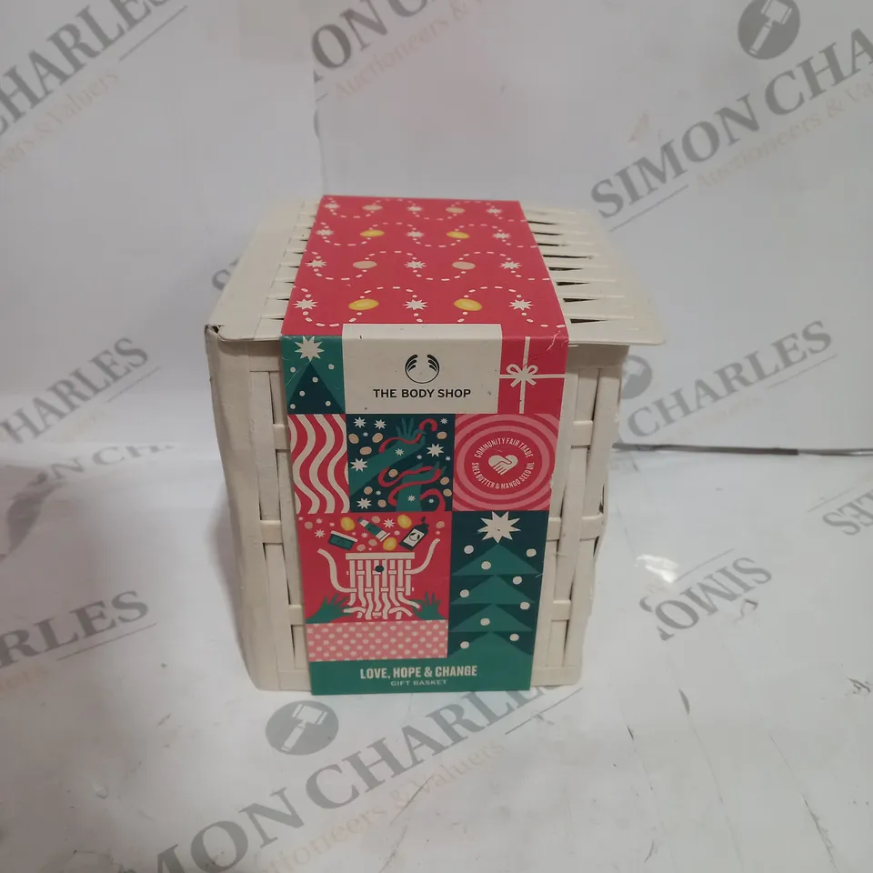 BODYSHOP GIFT BASKET 