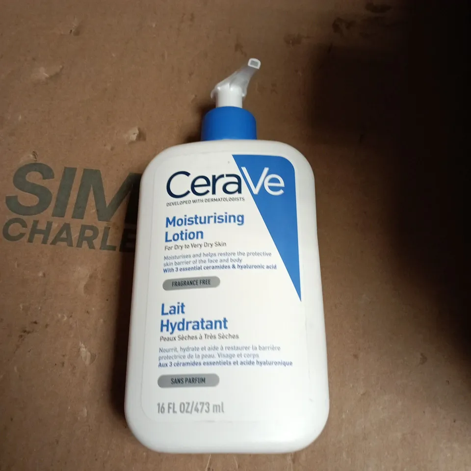 APPROXIMATELY 20 ASSORTED COSMETIC ITEMS INCLUDING ROSE REFRESHING SHOWER GEL , VITAMIN SERUM AND CERA VE MOISTURISING LOTION 