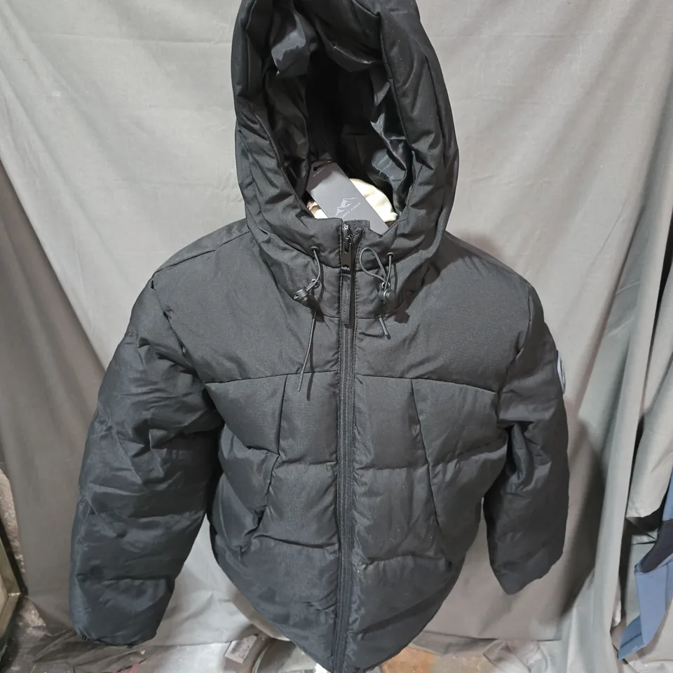 CLOSURE LDN RIPSTOP RACE PUFFER JACKET IN BLACK - MEDIUM