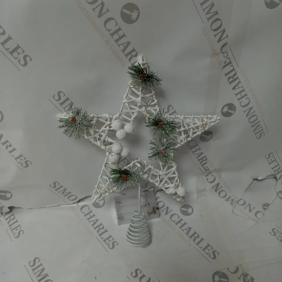 PRE LIT WHITE STAR TREE TOPPER RRP £15.99