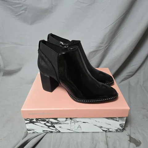 BOXED MODA IN PELLE LAVINIA BLOCK HEELED SHOE BOOTS IN BLACK - SIZE 7
