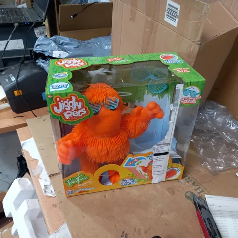 JIGGLY PETS TAN TAN THE ORANGUTAN