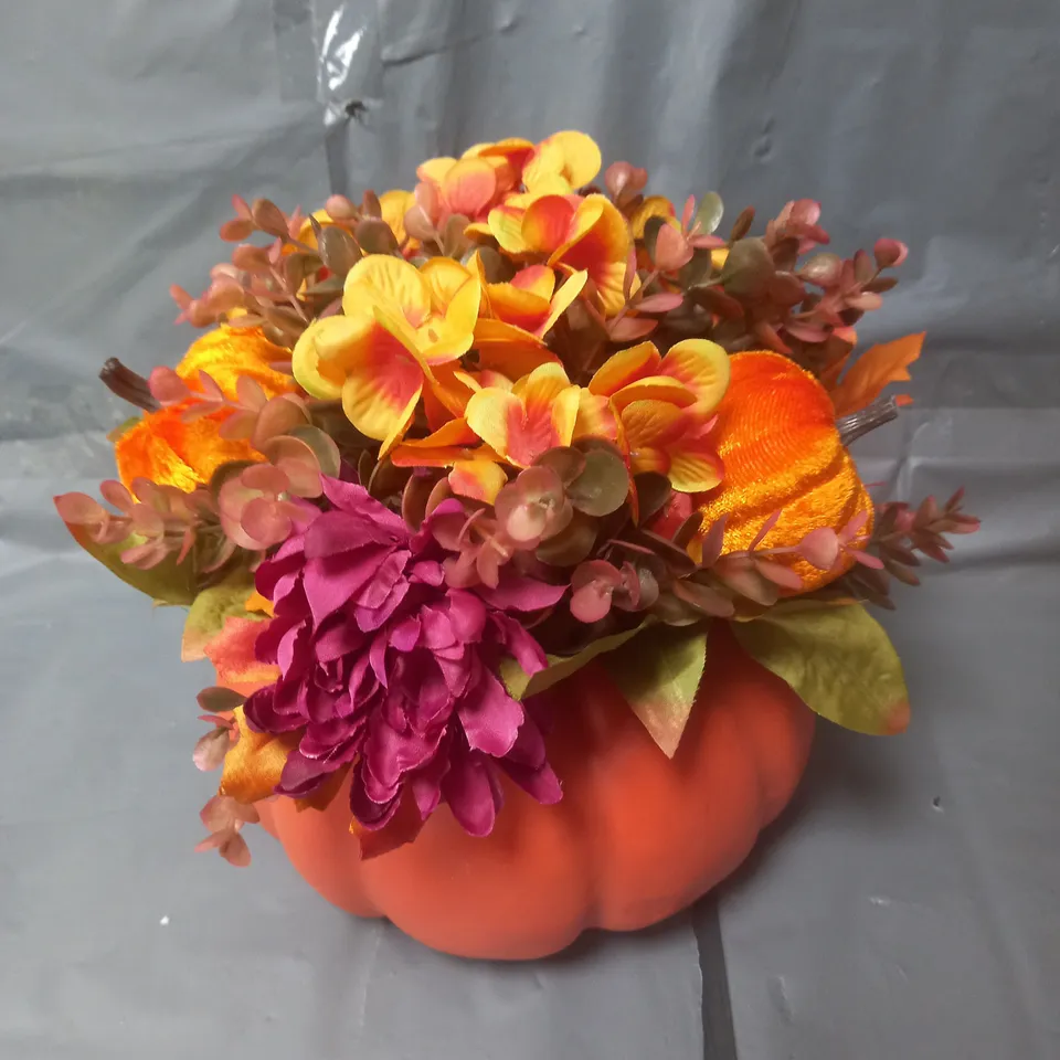 AUTUMN PUMPKIN TABLE CENTERPIECE RRP £25.99