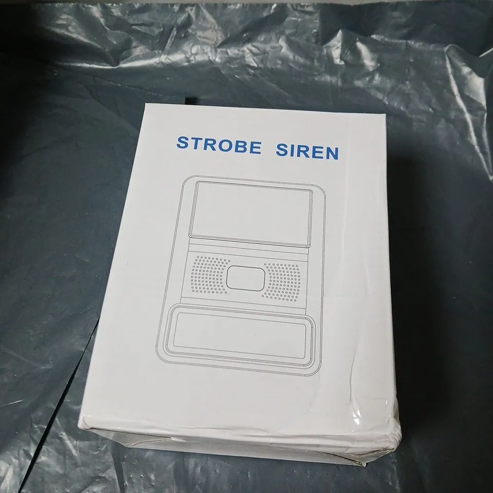 BOX OF APPROXIMATELY 20 X STROBE SIREN ALARM SYSTEM