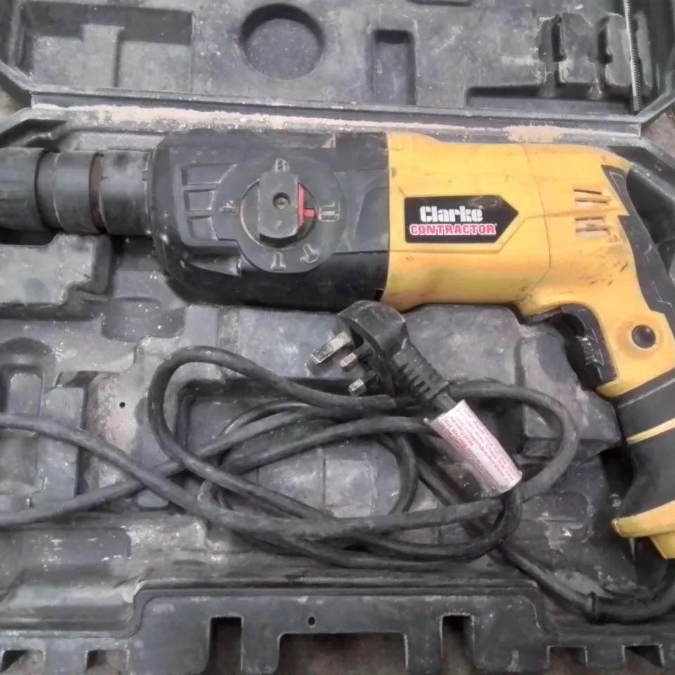 BOXED CLARKE CONTRACTOR 5 FUNCTION ROTARY HAMMER DRILL