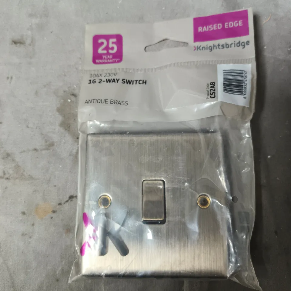 APPROXIMATELY 20 ASSORTED ITEMS INCLUDING CENMALL PIPE MAINTENANCE RENTHAL GRIP GLUE AND 2 WAY SWITCH 