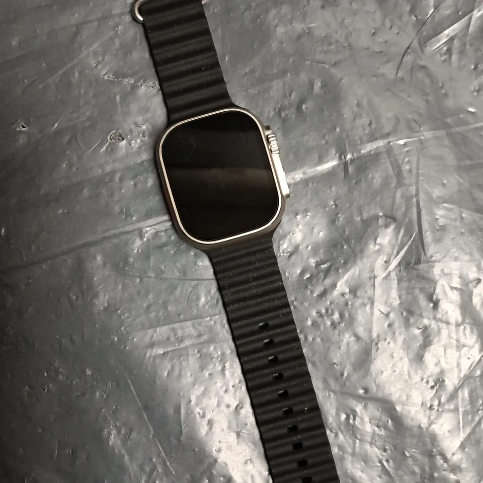 WATCH ULTRA SMARTWATCH - MODEL UNSPECIFIED 