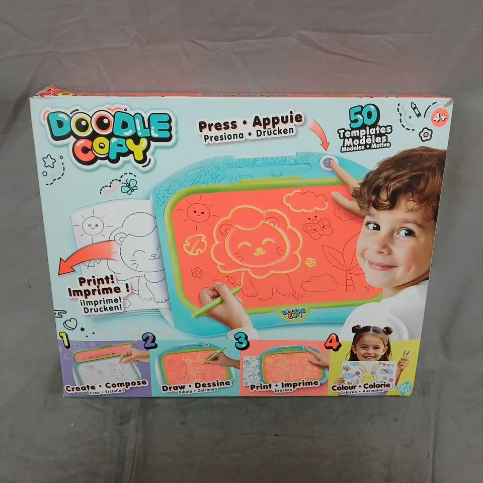 DOODLE COPY DRAWING TABLET TOY – 50 TEMPLATES, BOXED