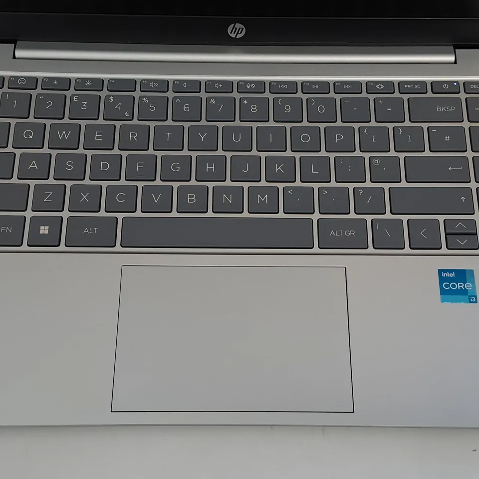 UNBOXED HP 14-EP0522SA INTEL CORE I3 LAPTOP IN SILVER