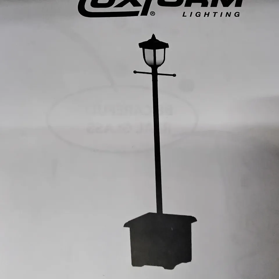 DICKENS LAMP POST WITH PLANTER 