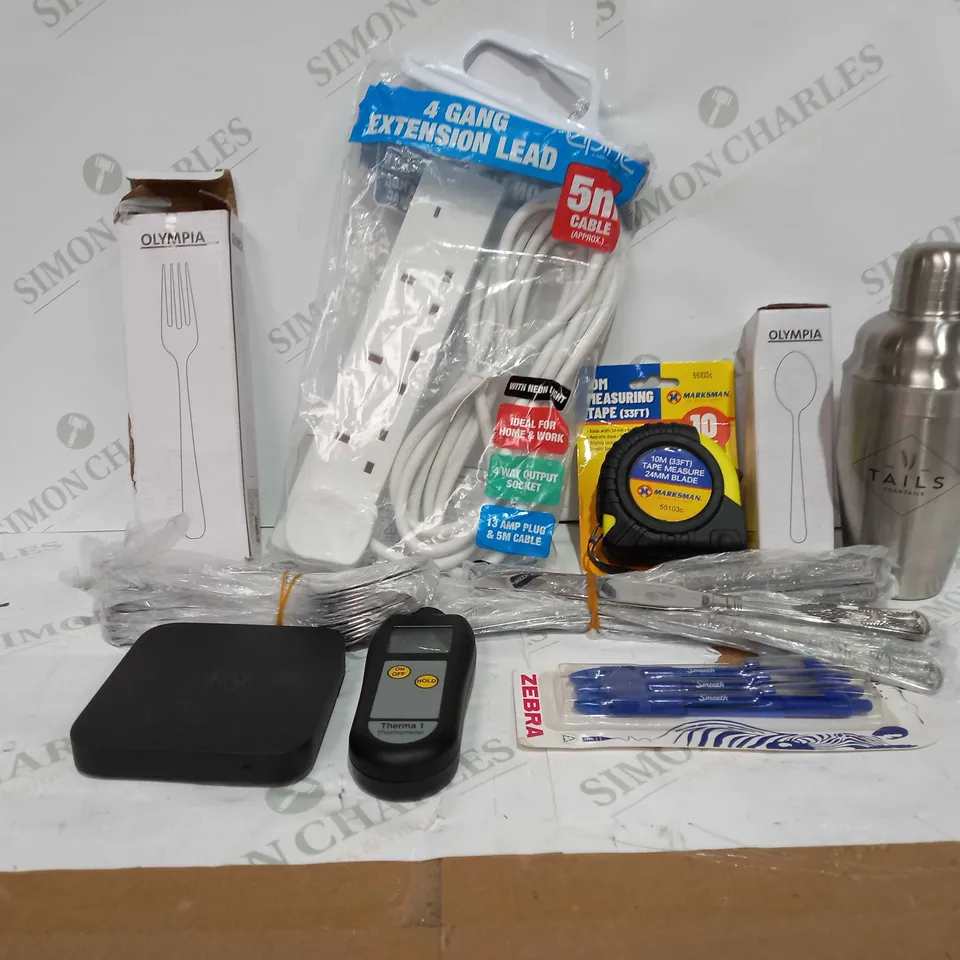 BOX TO CONTAIN APPROX 30 X ASSORTED HOUSEHOLD PRODUCTS, INCLUDES CUTLERY, TAPE MEASURE, STATIONERY ETC