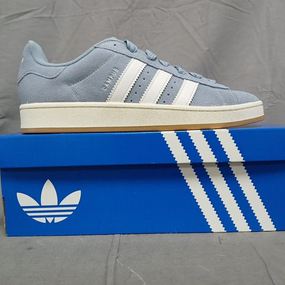 BOXED PAIR OF ADIDAS CAMPUS 00S SHOES IN LIGHT BLUE/WHITE SIZE 11