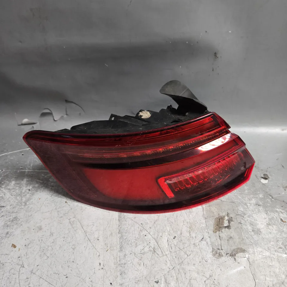 AUDI A3 AU373PA TAIL LIGHT UNIT 