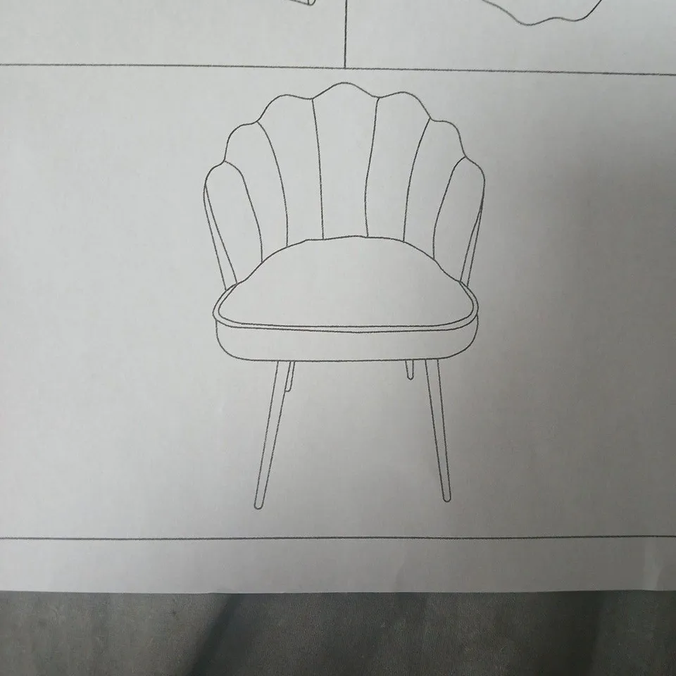 WHITE SHELL-BACK LOUNGE CHAIR – MODERN DESIGN 