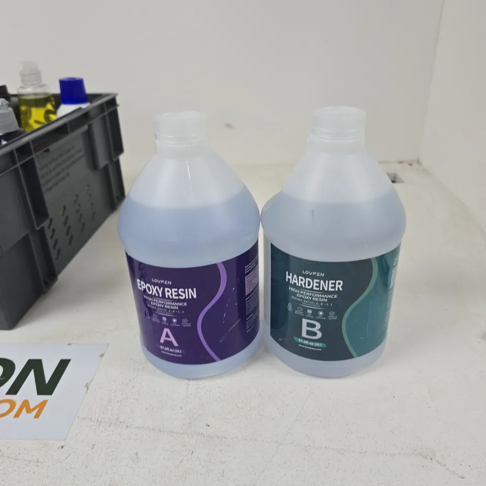 TOTE OF APPROXIMATELY 12 ASSORTED LIQUIDS TO INCLUDE: EPOXY RESIN + ACTIVATOR