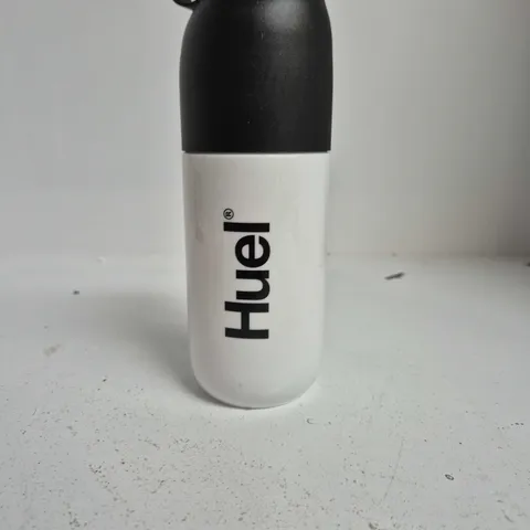 HUEL SHAKER BOTTLE – WHITE WITH BLACK CAP
