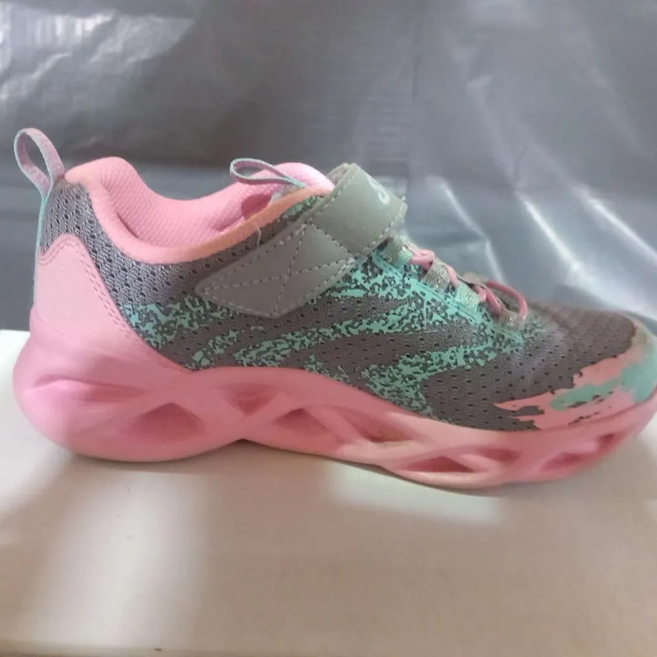 BOXED SKETCHERS S-LIGHTS SIZE KIDS 12