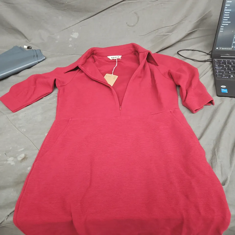 UK 10L BODEN WOMEN'S RED KNIT DRESS – ZIP-NECK, SHORT SLEEVE (US 6L)