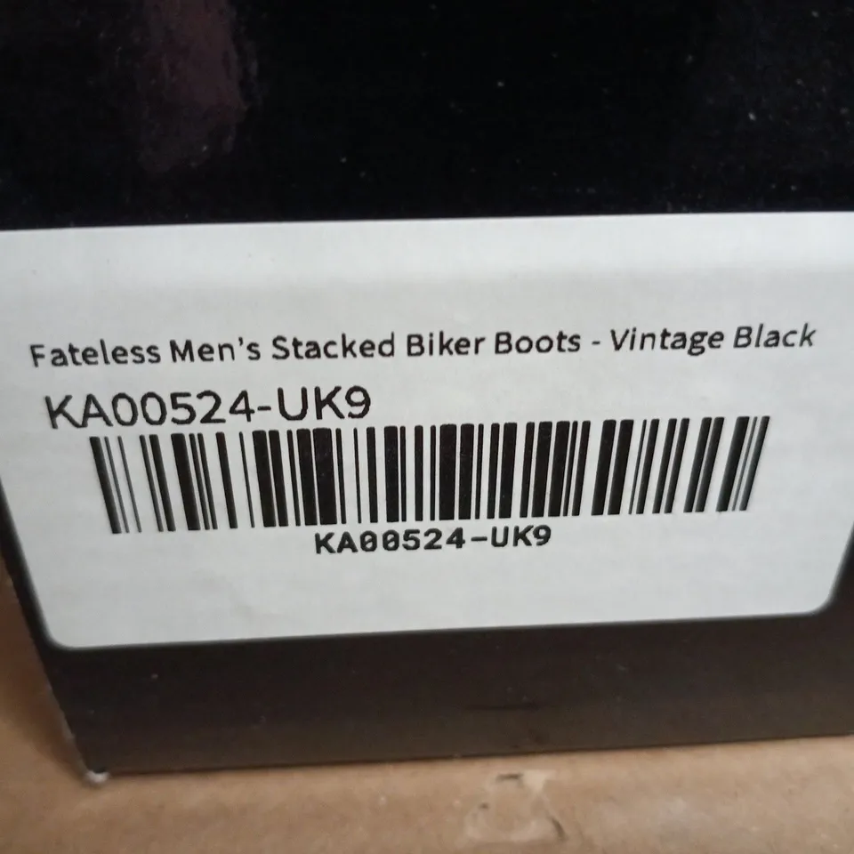 BOXED KOI FATELESS MEN'S STACKED BIKER BOOTS - VINTAGE BLACK, UK 9