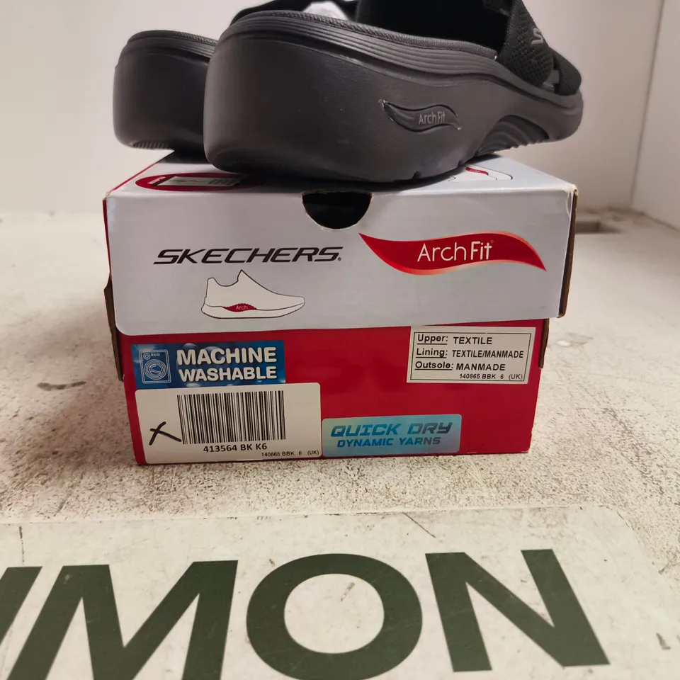 SKECHERS ARCH FIT SANDALS – BLACK, BOXED UK 6