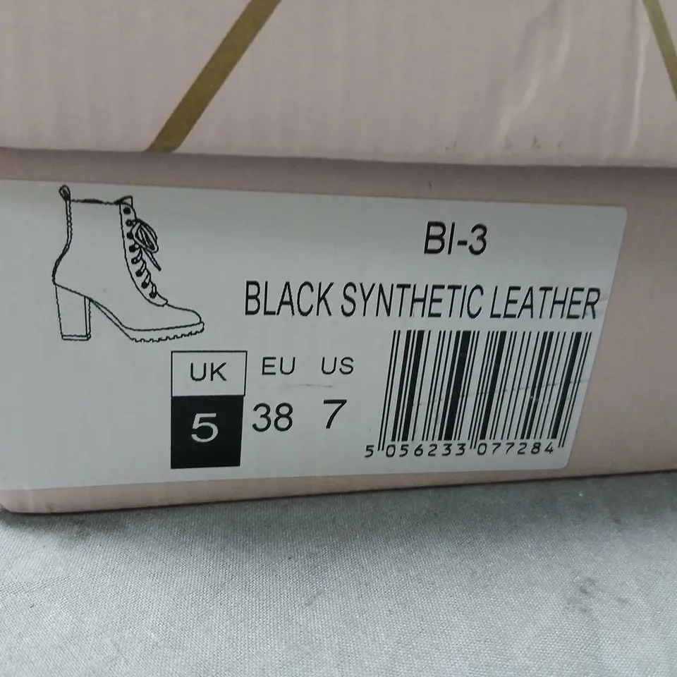 ESSEX GLAM BI-3 BLACK SYNTHETIC LEATHER ANKLE BOOTS – UK 5 (EU 38, US 7)