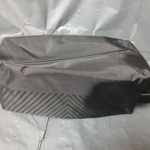 MANSCAPED THE SHED 2.0 BAG IN BLACK