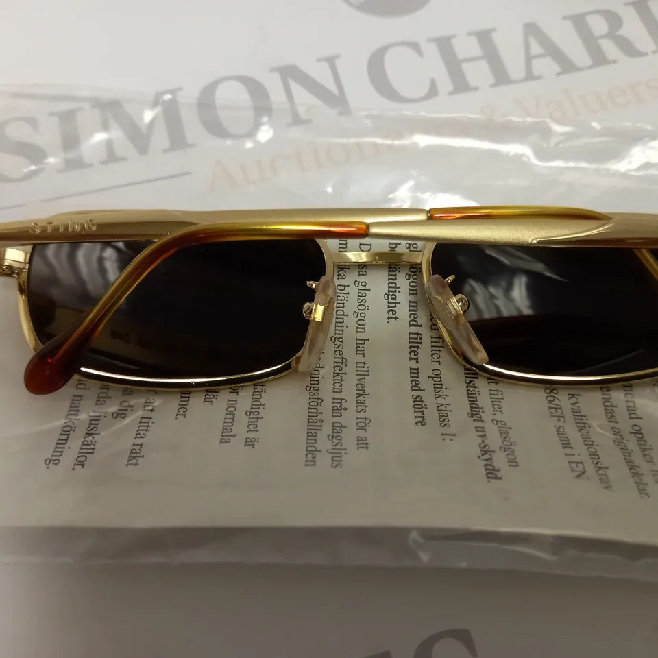 APPROX 10 DERIGO STING GLASSES