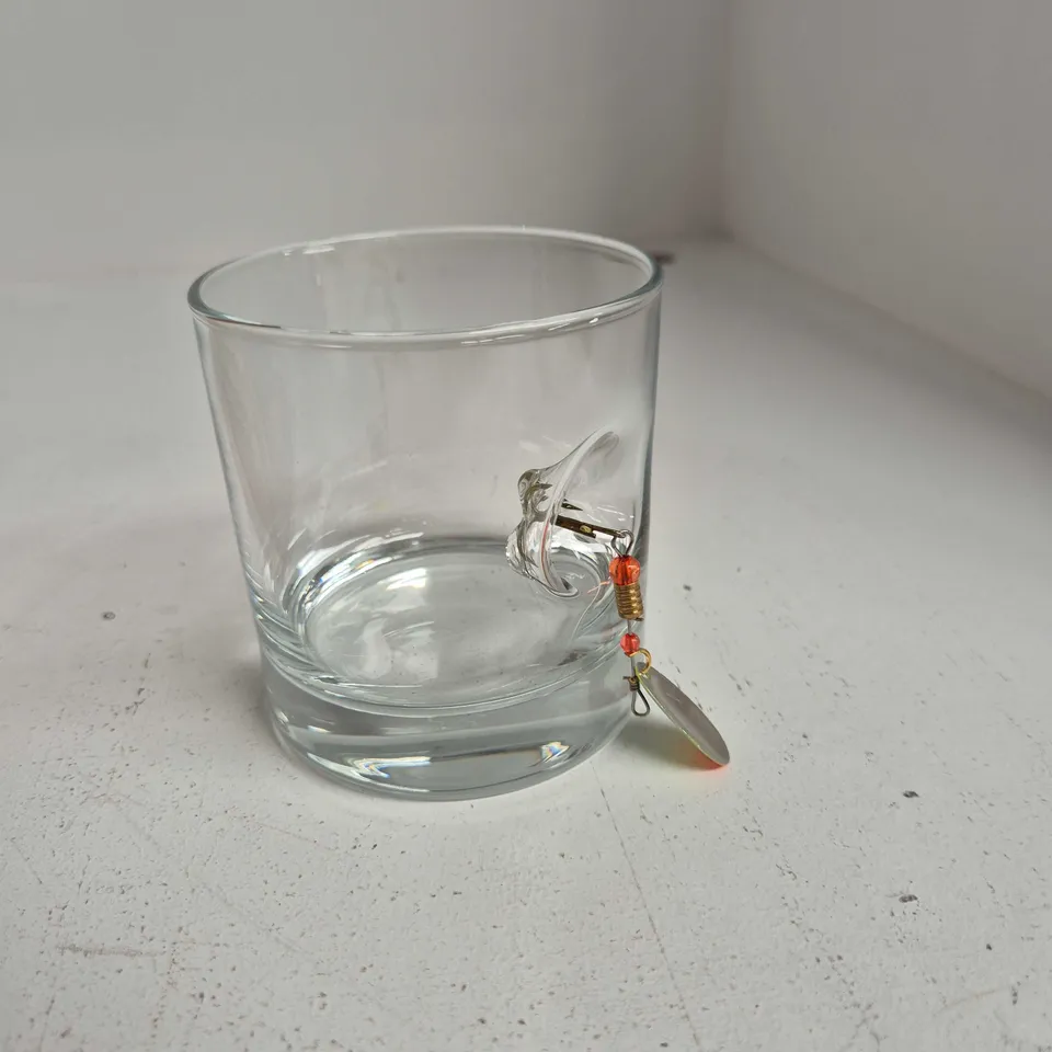 HAND CRAFTED EMBEDDED GLASSWARE – GLASS WITH FISHING CHARM