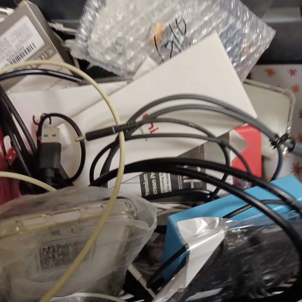 LOT OF APPROX 20 ASSORTED MOBILE PHONE accessories to include headphones, cases, usb cables, etc 