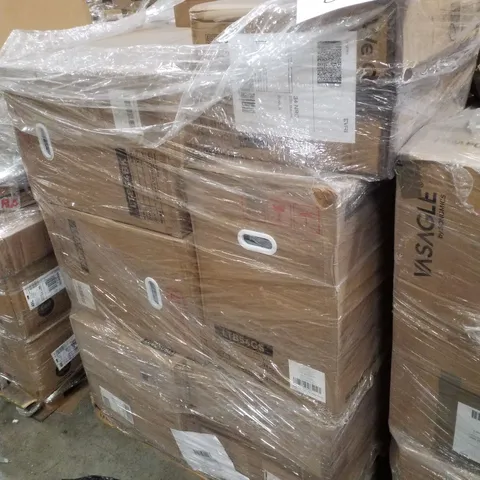 PALLET CONTAINING ASSORTED PRODUCTS INCLUDING TRASH CANS & CAT TREES