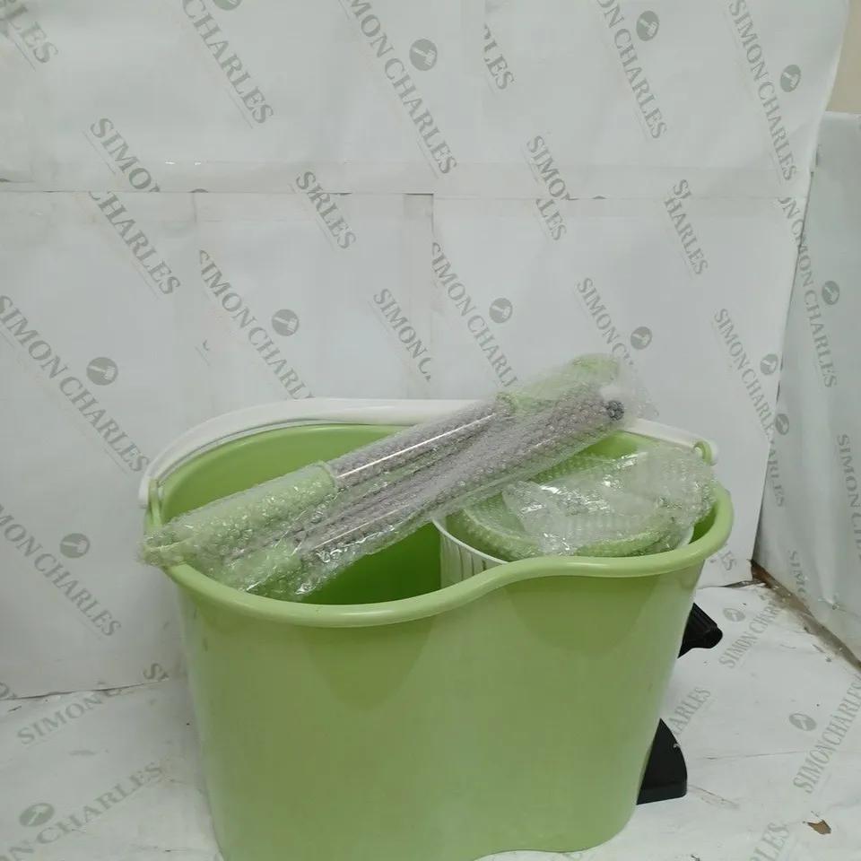 SPIN MOP AND BUCKET IN GREEN